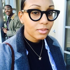 Meet your Posher, Lashaunda